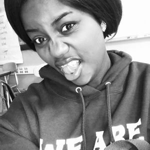 Meet your Posher, Dorcas